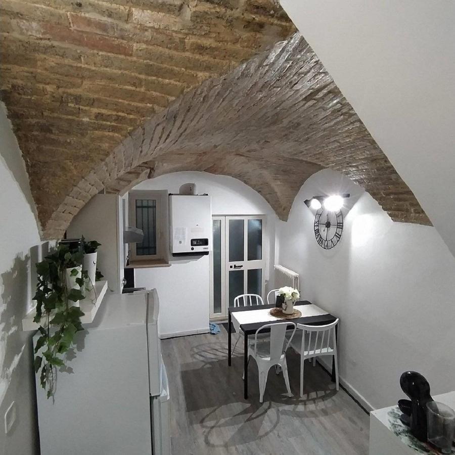Casa In Centro Storico Vista Gran Sasso Apartment Atri Exterior foto